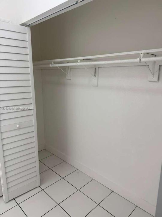В аренду: $1,200 (0 спален, 1 ванн, 440 Квадратных фут)