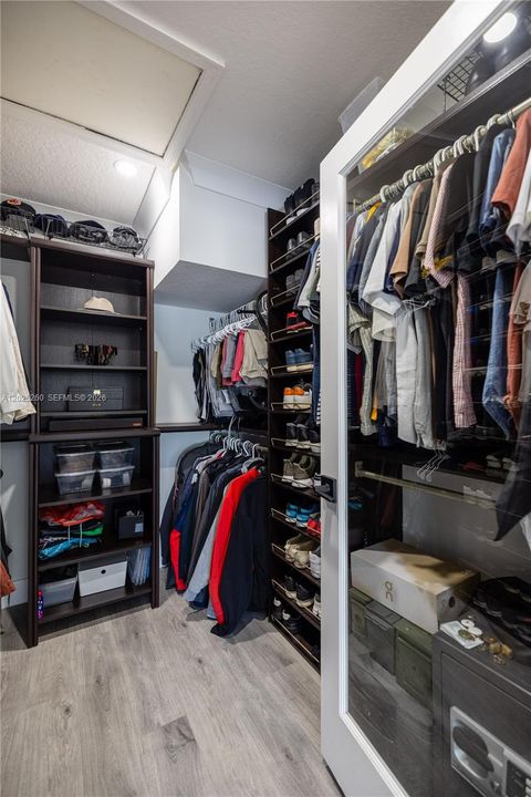En Renta: $7,500 (6 camas, 4 baños, 3388 Pies cuadrados)