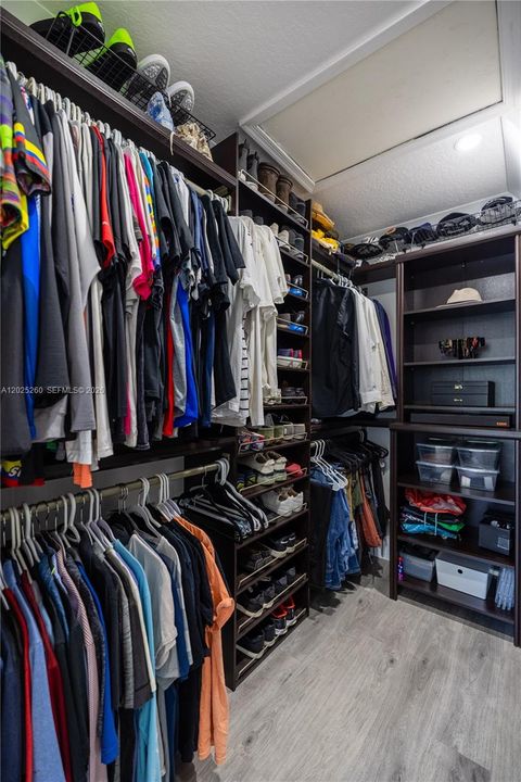 En Renta: $7,500 (6 camas, 4 baños, 3388 Pies cuadrados)