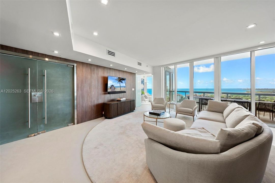 For Sale: $5,000,000 (3 beds, 2 baths, 2008 Square Feet)