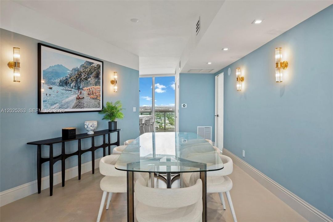 For Sale: $5,000,000 (3 beds, 2 baths, 2008 Square Feet)