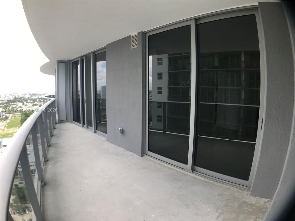 Activo con contrato: $3,550 (1 camas, 1 baños, 766 Pies cuadrados)