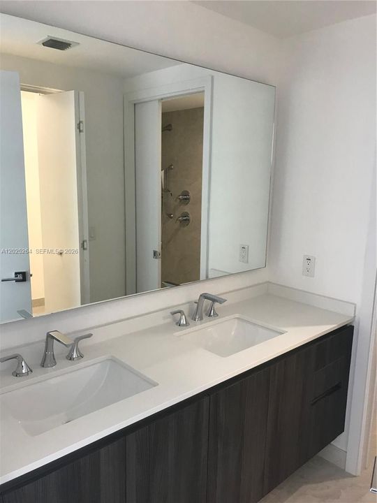 Activo con contrato: $3,550 (1 camas, 1 baños, 766 Pies cuadrados)