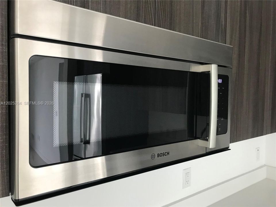 Activo con contrato: $3,550 (1 camas, 1 baños, 766 Pies cuadrados)