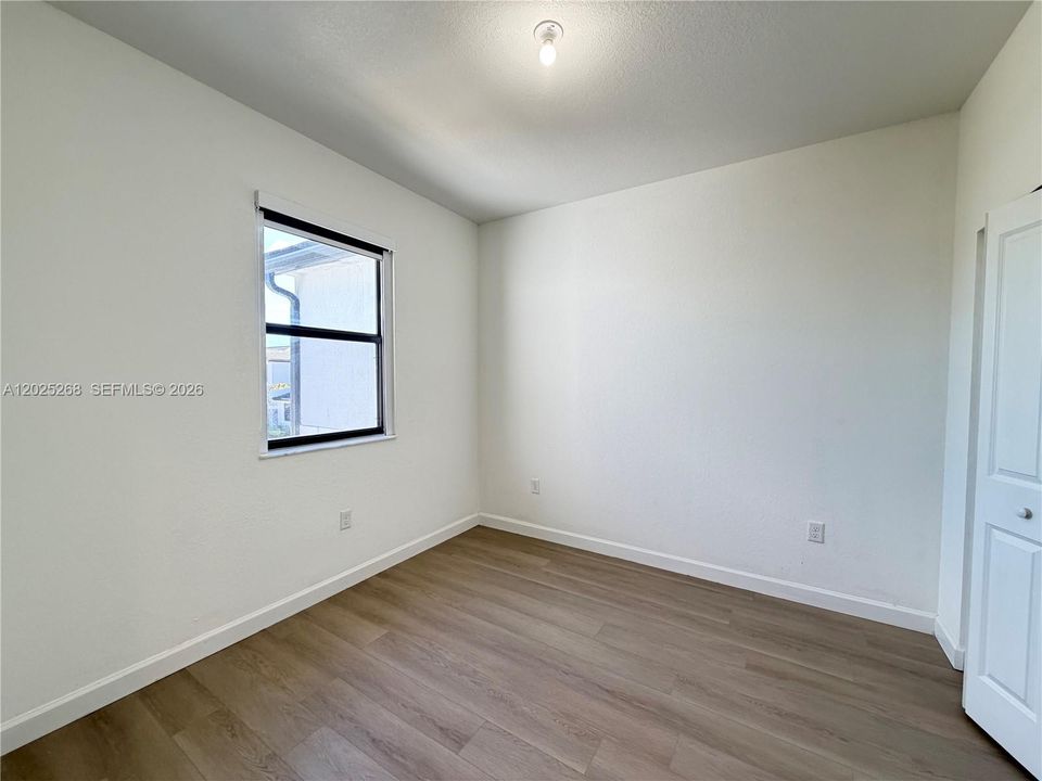 В аренду: $2,400 (3 спален, 2 ванн, 1483 Квадратных фут)