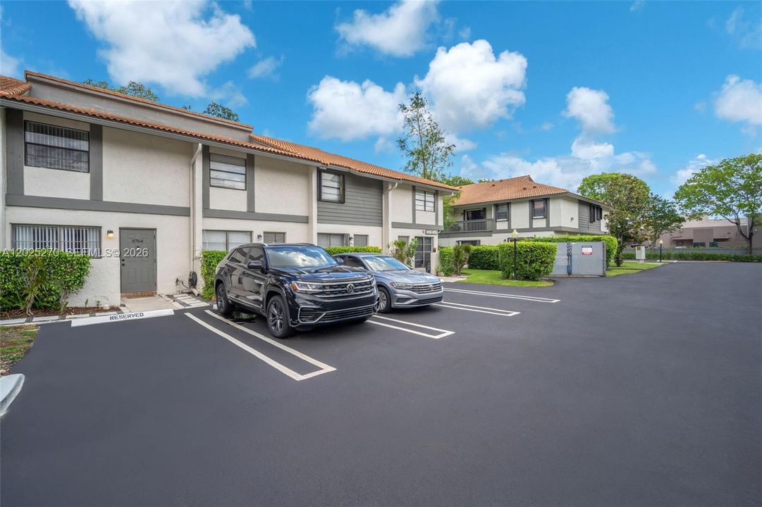 For Sale: $312,000 (2 beds, 2 baths, 1291 Square Feet)