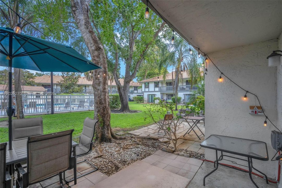 For Sale: $312,000 (2 beds, 2 baths, 1291 Square Feet)