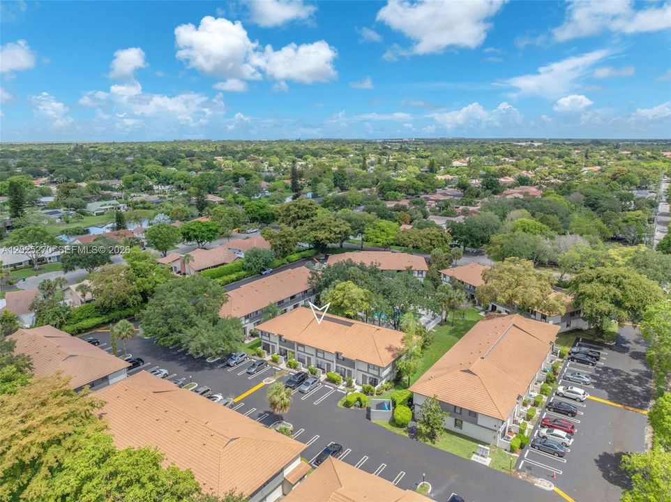 For Sale: $312,000 (2 beds, 2 baths, 1291 Square Feet)