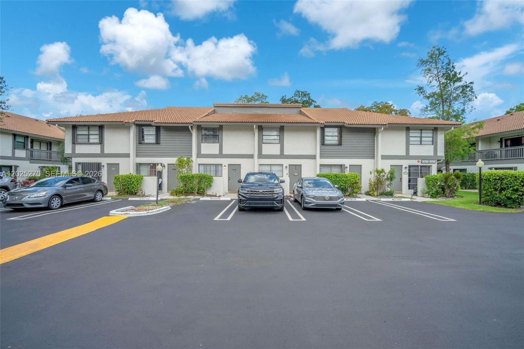 For Sale: $312,000 (2 beds, 2 baths, 1291 Square Feet)