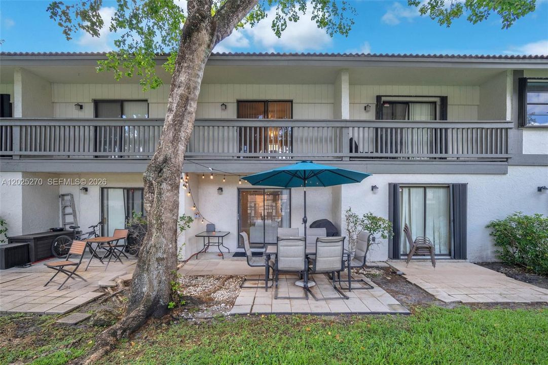 For Sale: $312,000 (2 beds, 2 baths, 1291 Square Feet)