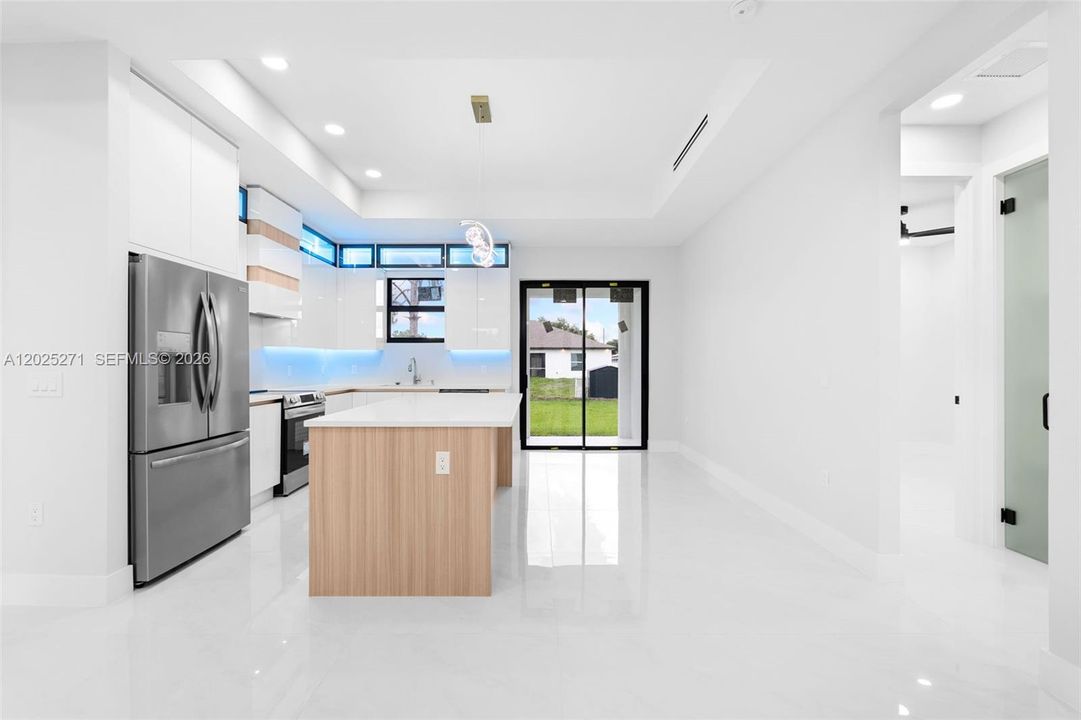 For Sale: $349,500 (3 beds, 3 baths, 0 Square Feet)