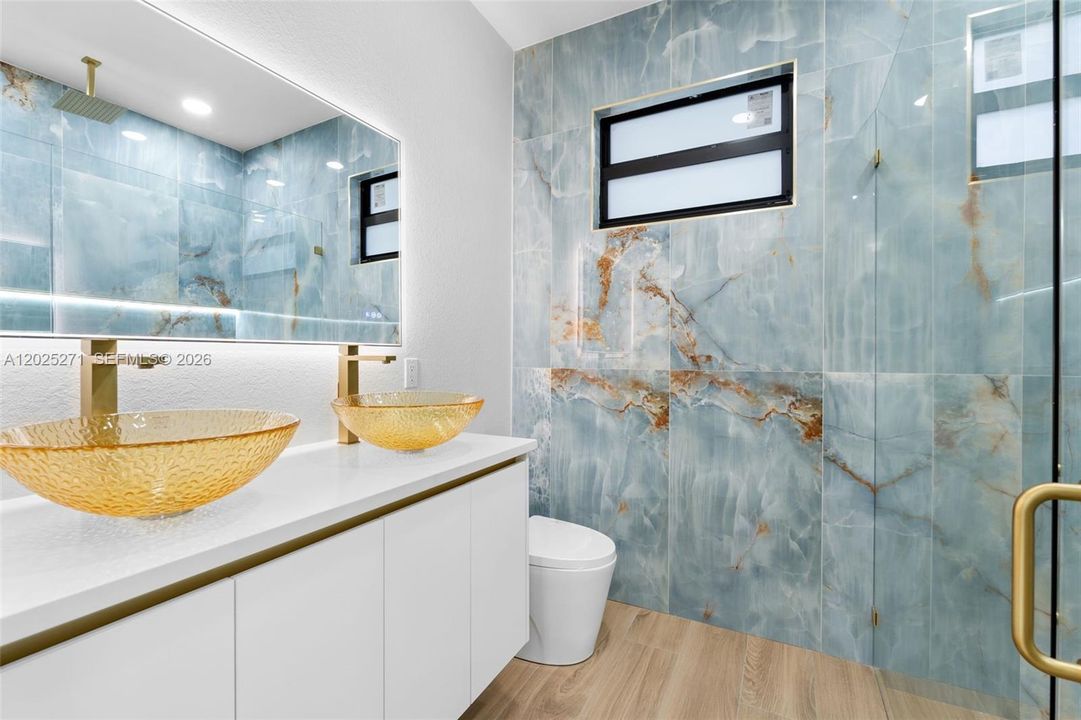 For Sale: $349,500 (3 beds, 3 baths, 0 Square Feet)