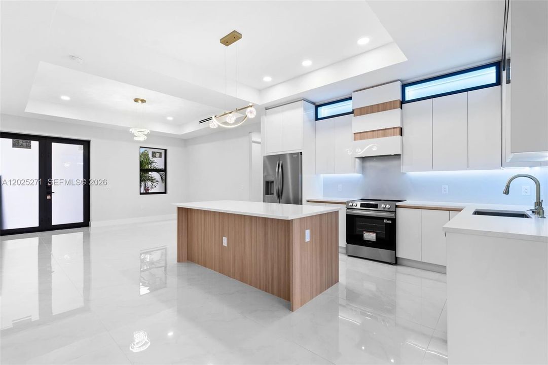 For Sale: $349,500 (3 beds, 3 baths, 0 Square Feet)