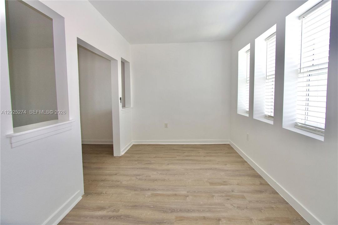 В аренду: $1,650 (1 спален, 1 ванн, 0 Квадратных фут)