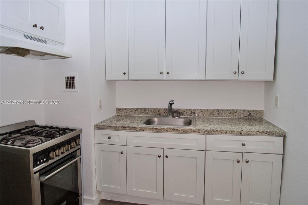 В аренду: $1,650 (1 спален, 1 ванн, 0 Квадратных фут)