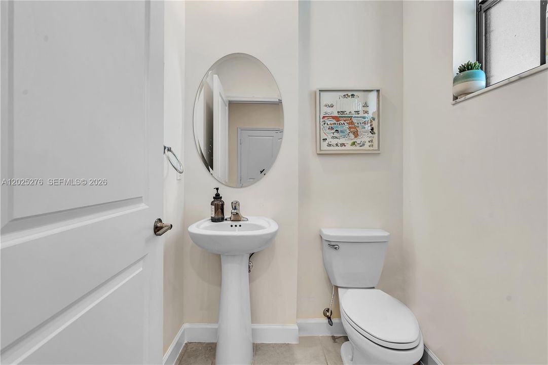 В аренду: $3,750 (3 спален, 2 ванн, 1344 Квадратных фут)