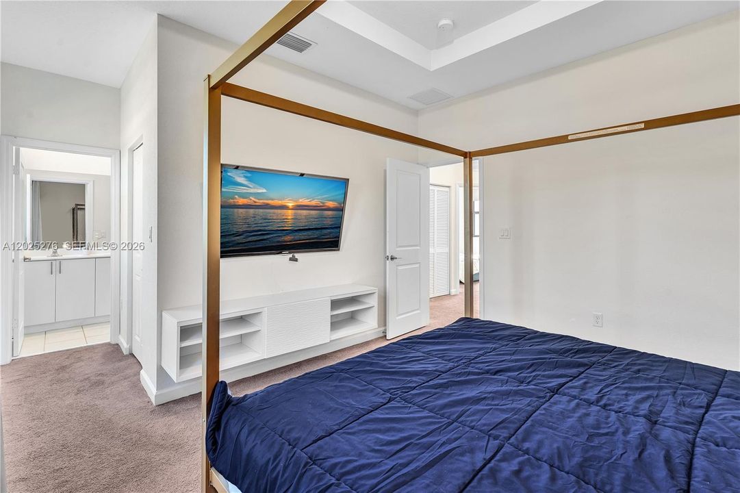 В аренду: $3,750 (3 спален, 2 ванн, 1344 Квадратных фут)