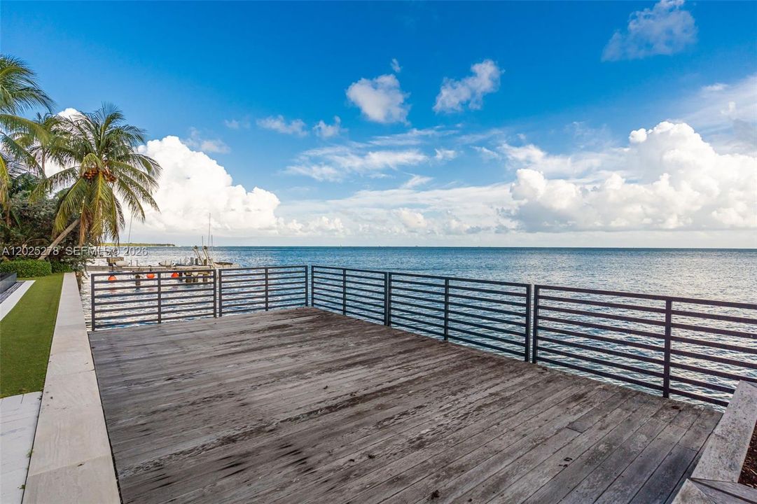 For Rent: $75,000 (6 beds, 6 baths, 6433 Square Feet)