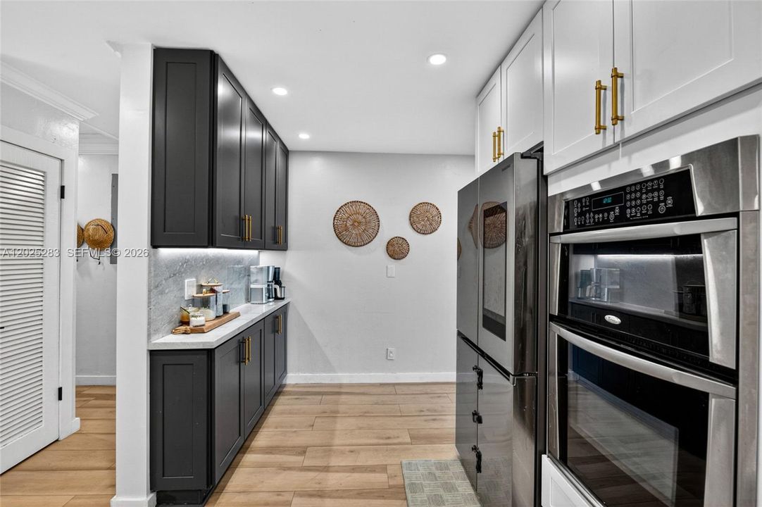For Rent: $5,500 (3 beds, 2 baths, 1856 Square Feet)