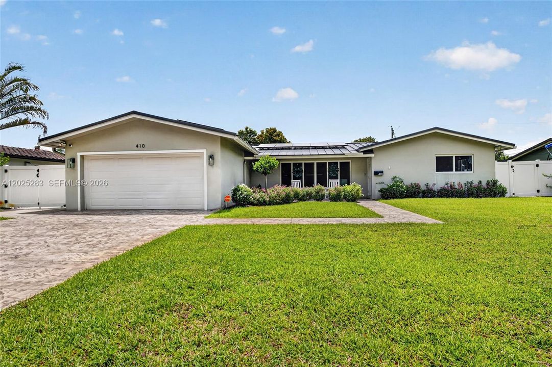 For Rent: $5,500 (3 beds, 2 baths, 1856 Square Feet)
