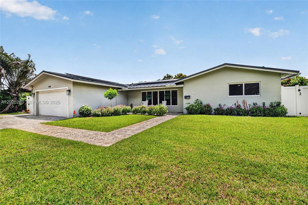 For Rent: $5,500 (3 beds, 2 baths, 1856 Square Feet)