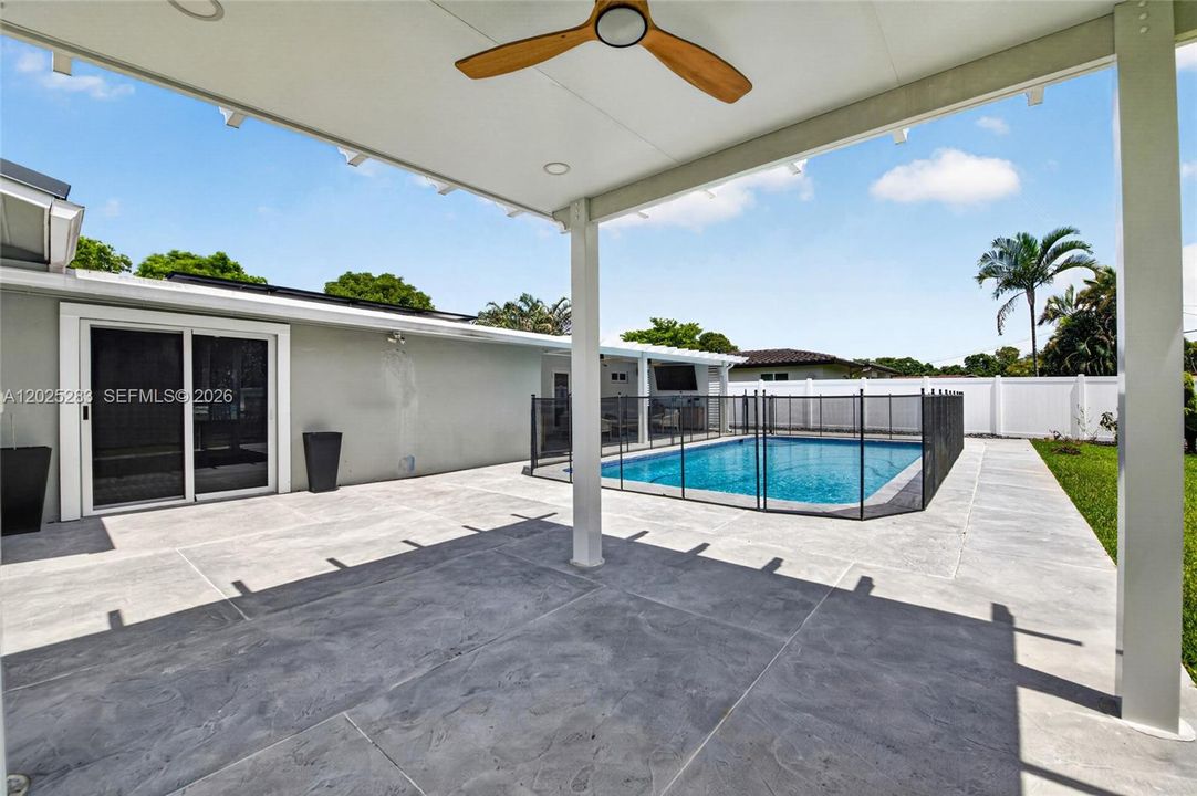 For Rent: $5,500 (3 beds, 2 baths, 1856 Square Feet)