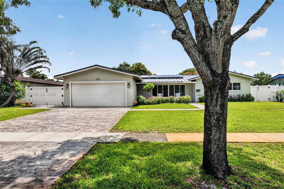 For Rent: $5,500 (3 beds, 2 baths, 1856 Square Feet)