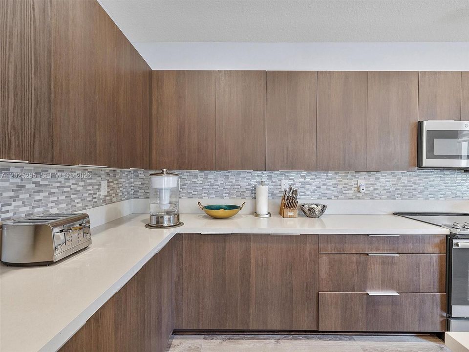 В аренду: $5,500 (4 спален, 2 ванн, 1732 Квадратных фут)