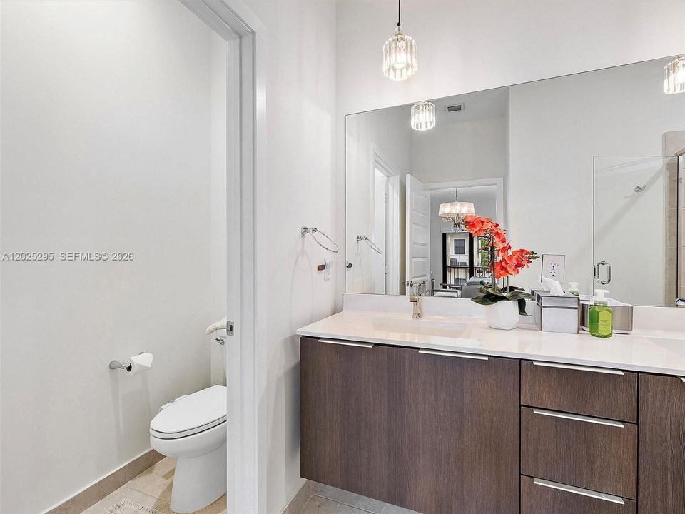 В аренду: $5,500 (4 спален, 2 ванн, 1732 Квадратных фут)