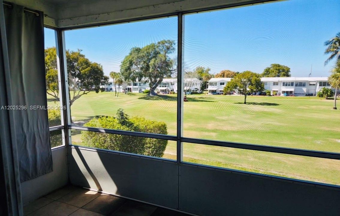 For Sale: $118,000 (1 beds, 1 baths, 600 Square Feet)