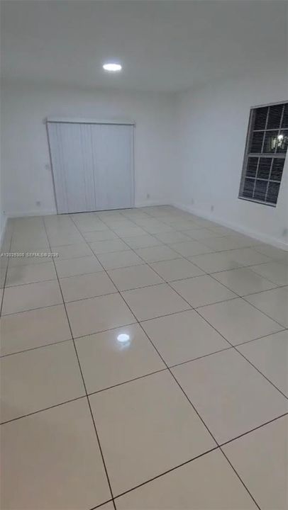 For Rent: $2,700 (4 beds, 2 baths, 2116 Square Feet)