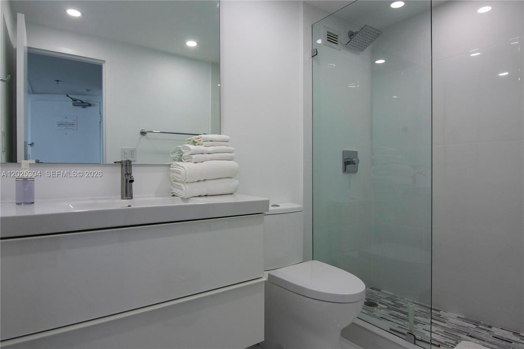 For Sale: $515,000 (0 beds, 1 baths, 400 Square Feet)