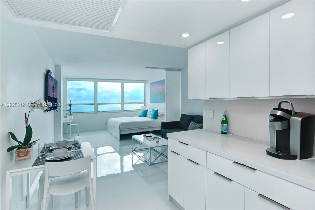 For Sale: $485,000 (0 beds, 1 baths, 430 Square Feet)