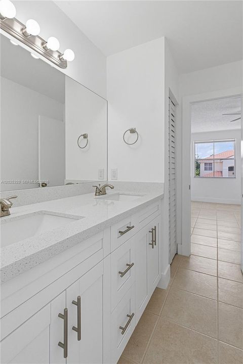 Activo con contrato: $509,900 (4 camas, 2 baños, 1844 Pies cuadrados)