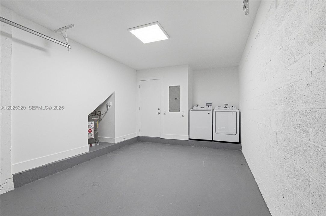 Activo con contrato: $509,900 (4 camas, 2 baños, 1844 Pies cuadrados)