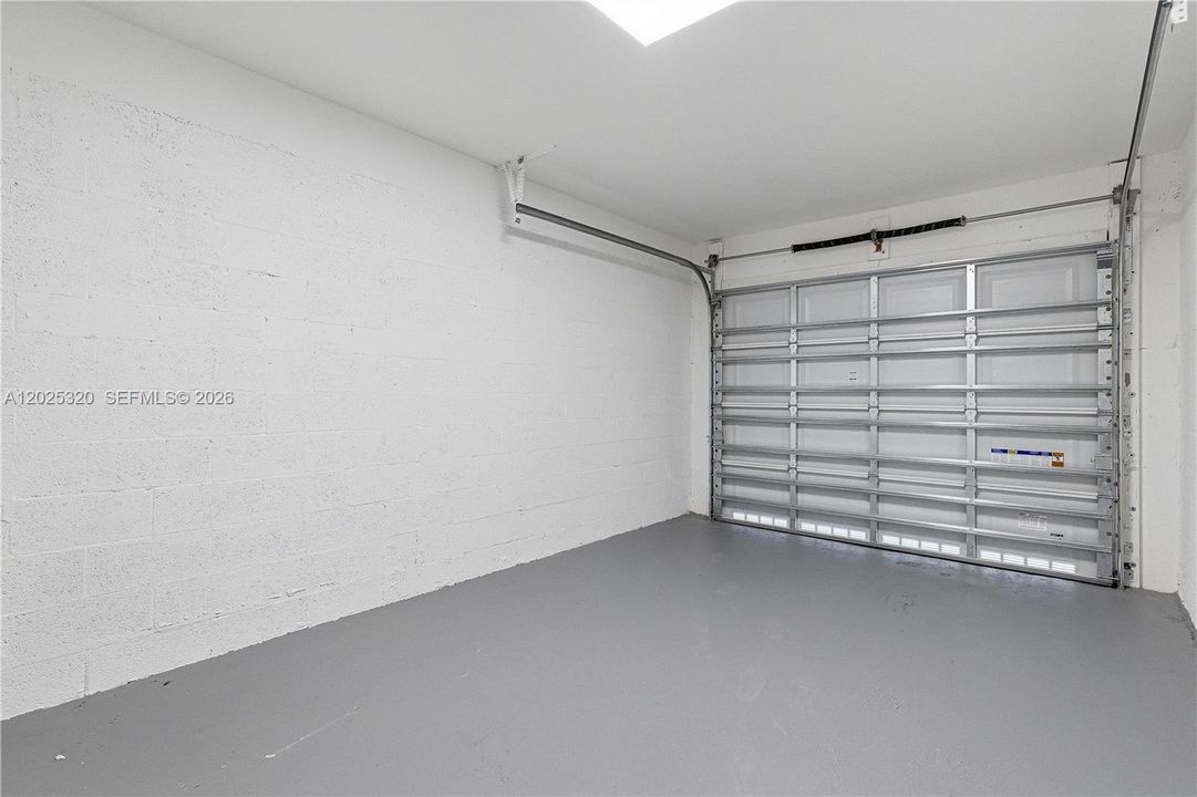 Activo con contrato: $509,900 (4 camas, 2 baños, 1844 Pies cuadrados)