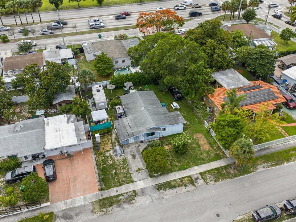 En Venta: $400,000 (3 camas, 1 baños, 920 Pies cuadrados)