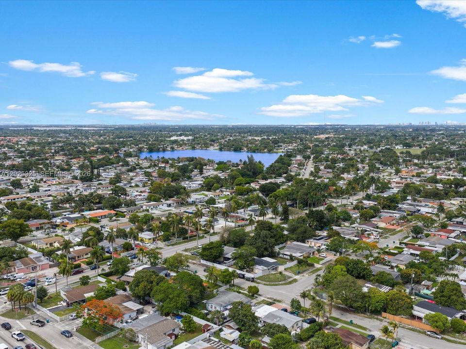 En Venta: $400,000 (3 camas, 1 baños, 920 Pies cuadrados)
