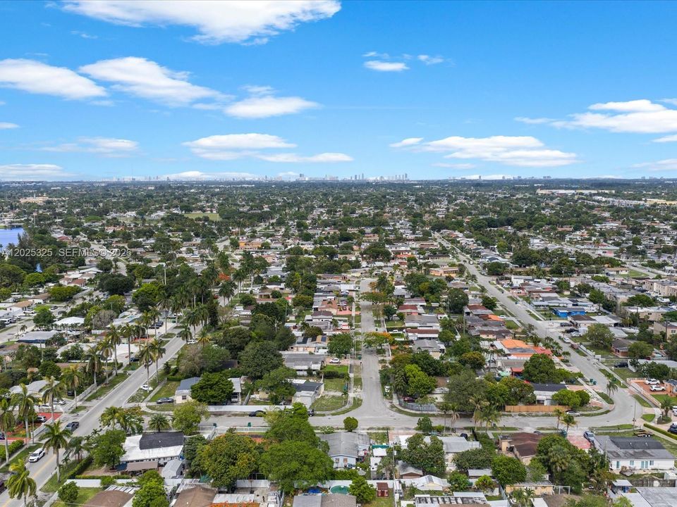En Venta: $400,000 (3 camas, 1 baños, 920 Pies cuadrados)
