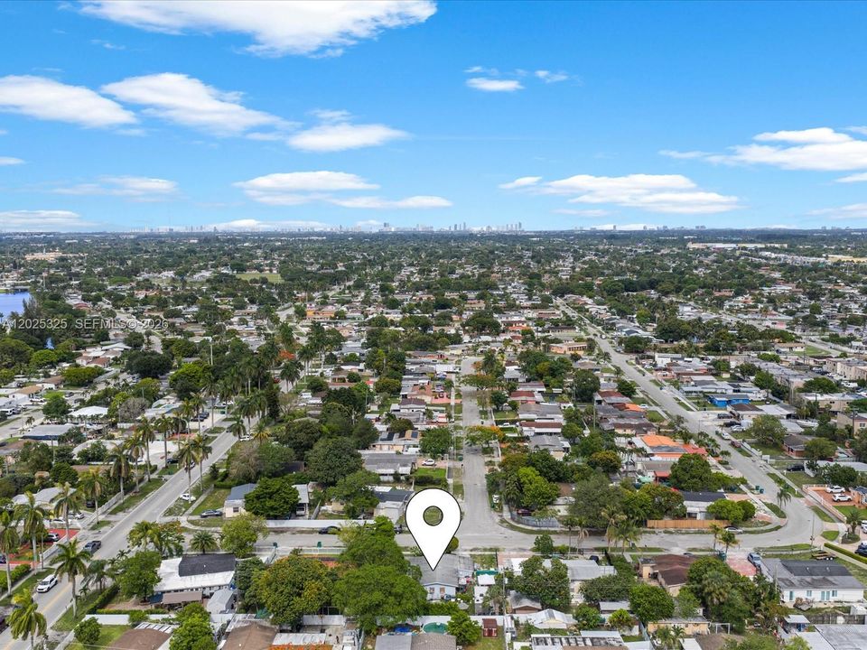 En Venta: $400,000 (3 camas, 1 baños, 920 Pies cuadrados)