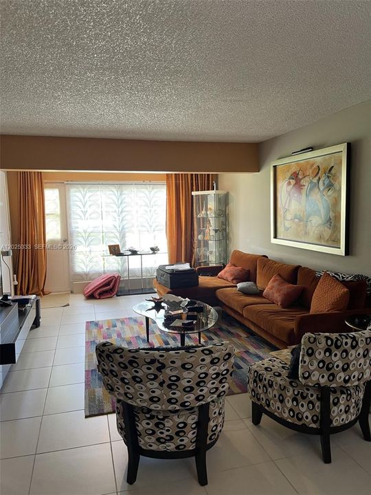 For Rent: $1,950 (2 beds, 2 baths, 1148 Square Feet)