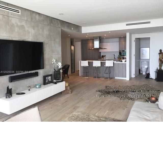 En Renta: $28,000 (2 camas, 3 baños, 2064 Pies cuadrados)
