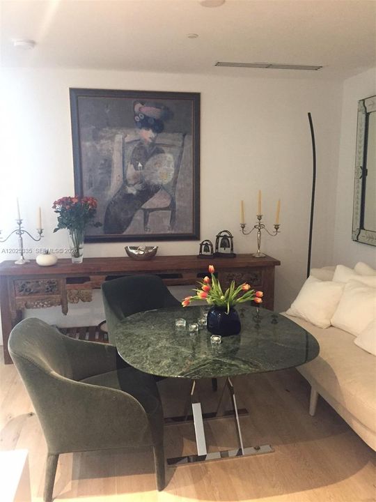 En Renta: $28,000 (2 camas, 3 baños, 2064 Pies cuadrados)