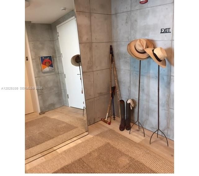 Private Foyer