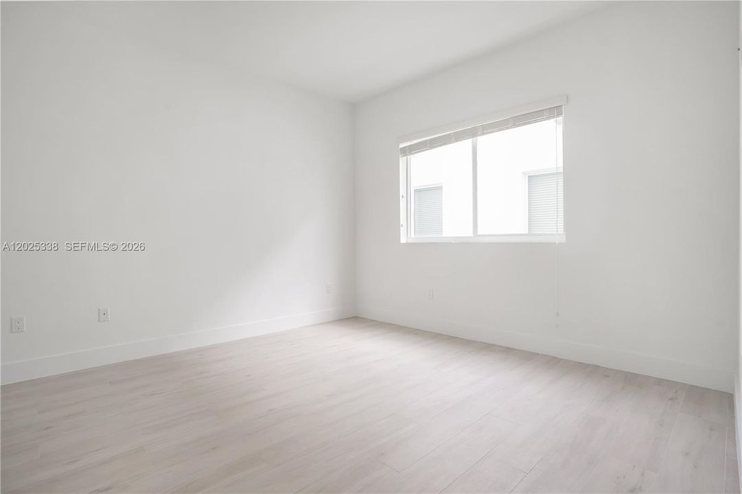 Activo con contrato: $2,700 (1 camas, 1 baños, 680 Pies cuadrados)