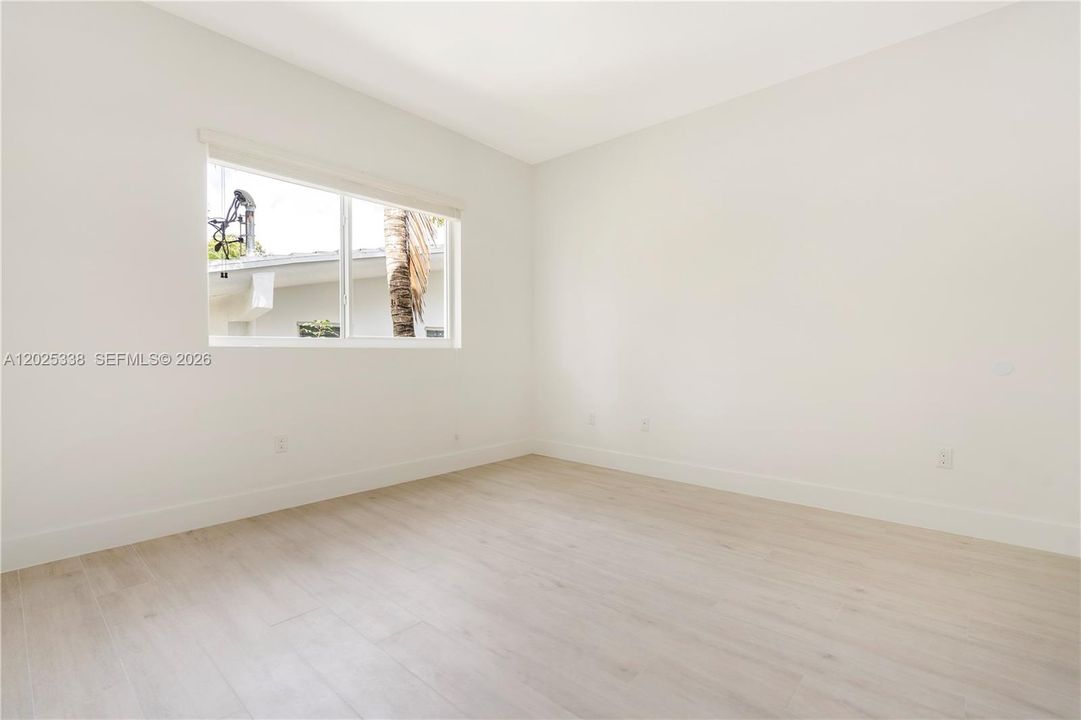Activo con contrato: $2,700 (1 camas, 1 baños, 680 Pies cuadrados)