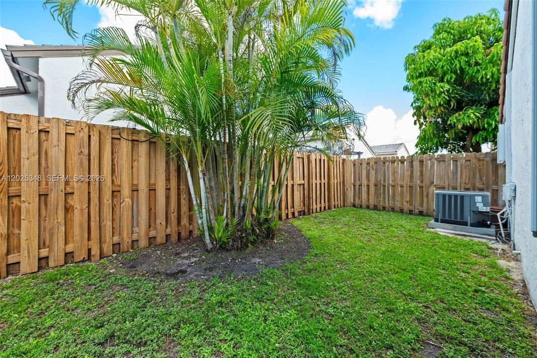 For Sale: $525,000 (3 beds, 2 baths, 1345 Square Feet)