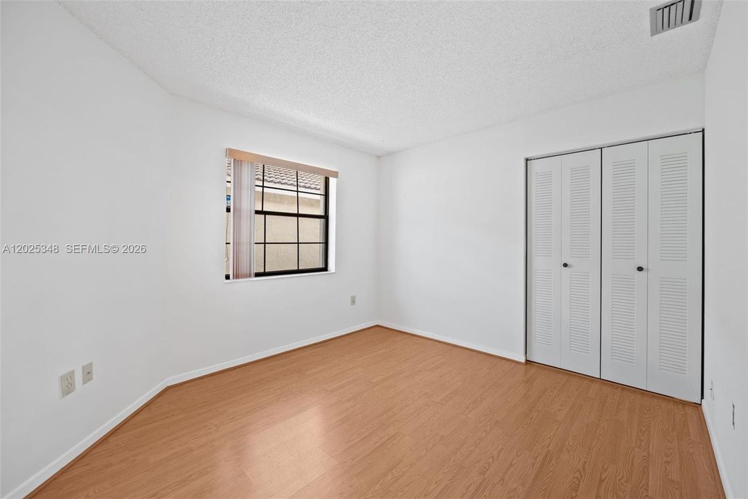 For Sale: $525,000 (3 beds, 2 baths, 1345 Square Feet)