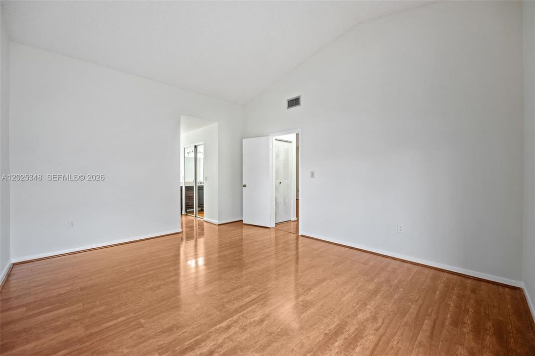 For Sale: $525,000 (3 beds, 2 baths, 1345 Square Feet)
