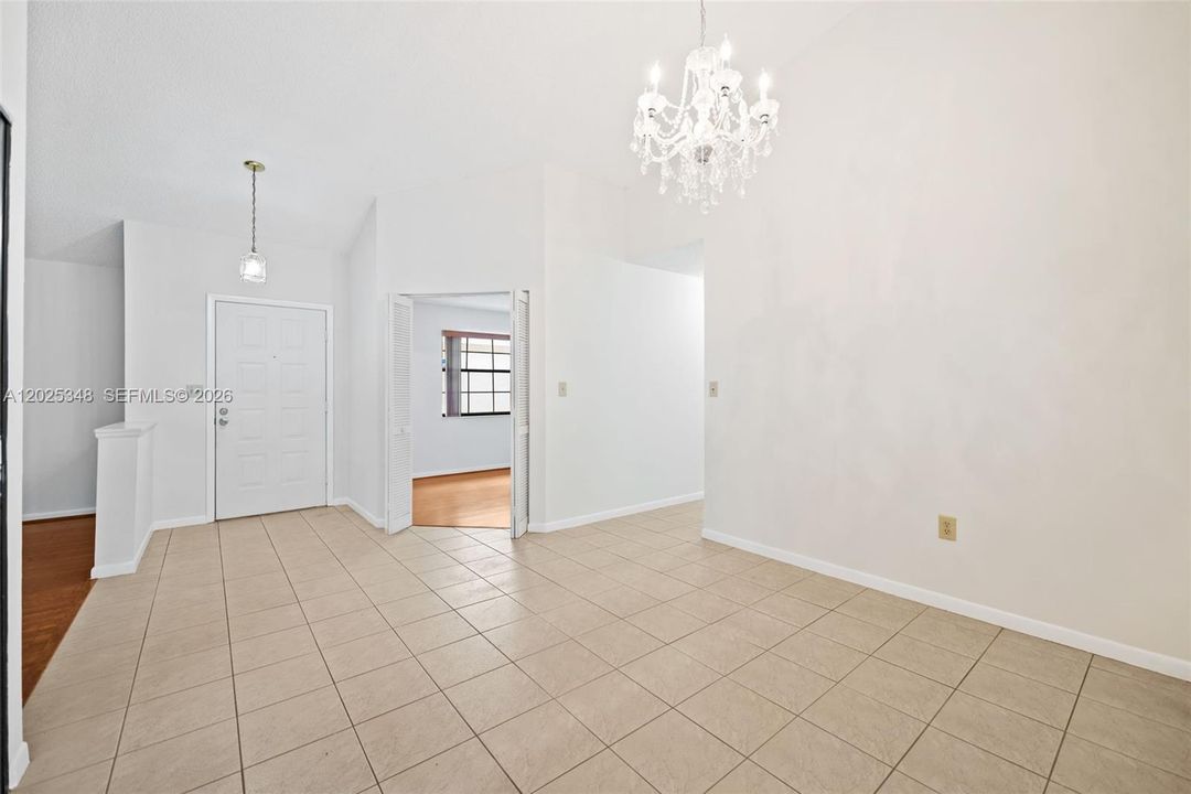For Sale: $525,000 (3 beds, 2 baths, 1345 Square Feet)